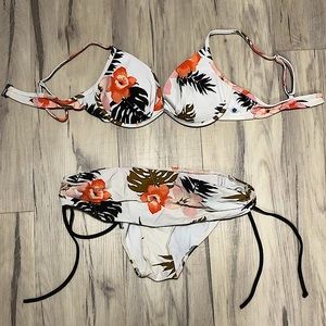 LaVieEnRose L top, M bottom set OR individuals